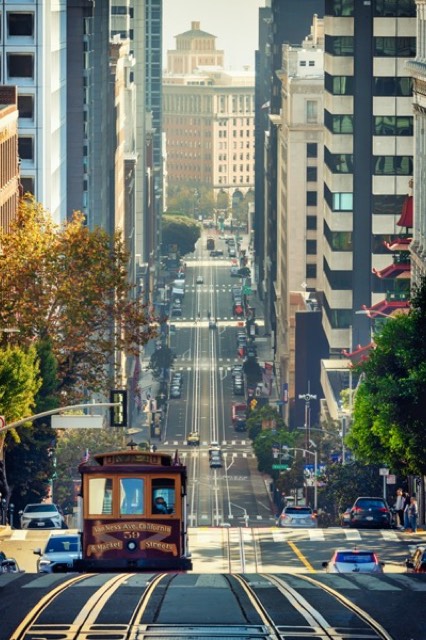 Cable Car on California Street